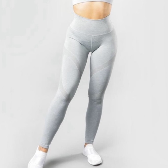 ALPHALETE AERO LEGGING LIGHT GREY - Picture 3 of 7